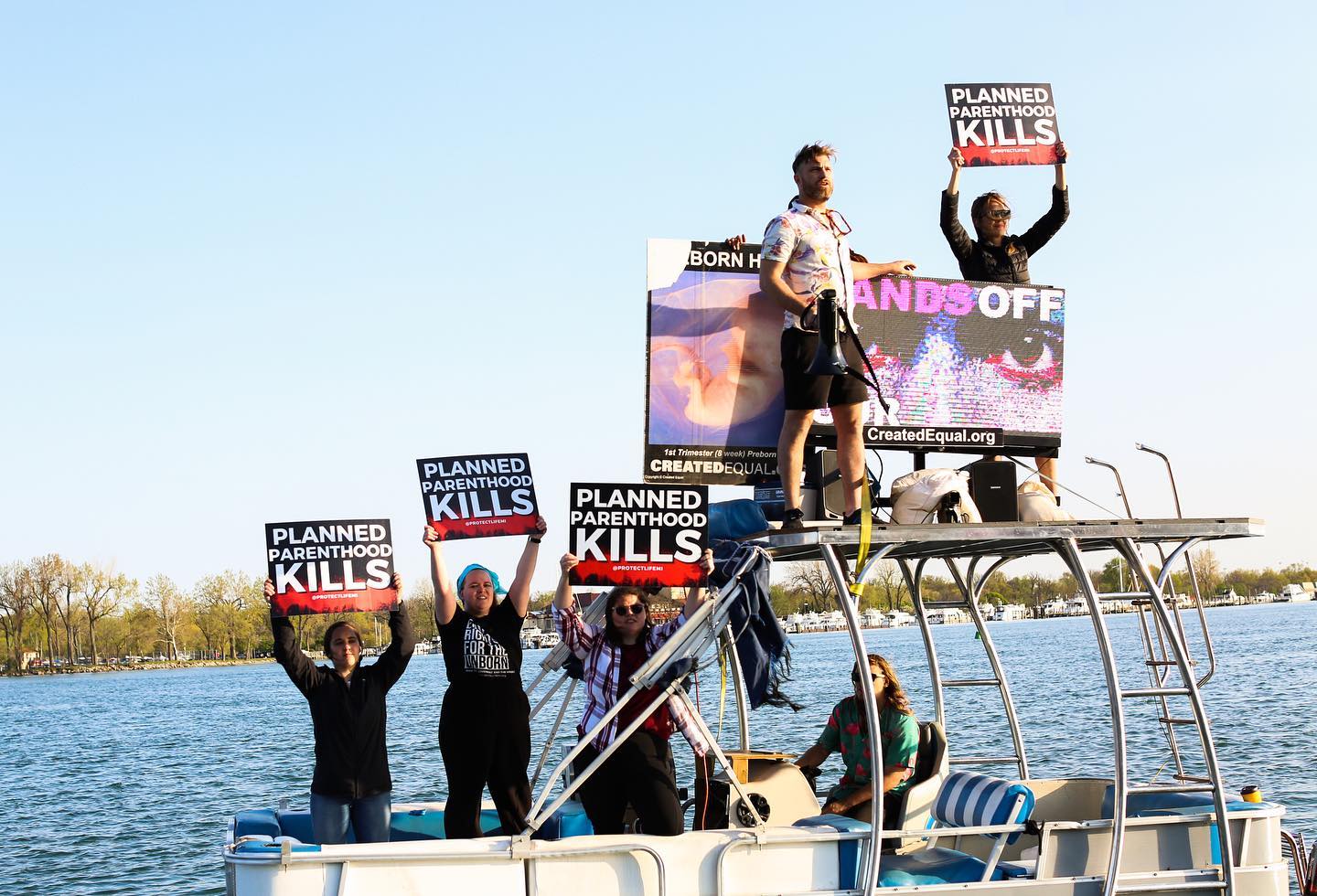 Pro-life activists crash waterfront Planned Parenthood gala--with a boat (& other stories)