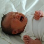Crying_newborn