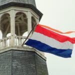 1280px-2008-04-30_oude_st_mauritius_silvolde_met_vlag